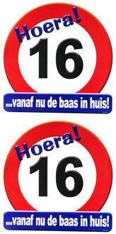 2x stuks hulde stopbord 16 jaar - Feestartikelen/versiering verjaardag leeftijden - Verkeersbord