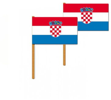 2x stuks luxe landen zwaaivlag Kroatie 30 x 45 cm