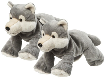 2x stuks pluche knuffel grijze wolf van 22 cm - Wolven speelgoed knuffels artikelen.