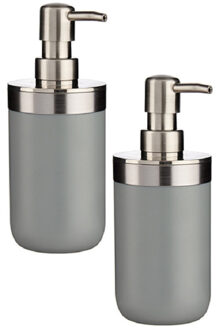 2x stuks zeeppompje/dispenser roestvrij metaal grijs/zilver 350 ml met formaat 9 x 8 x 17 cm - Zeeppompjes