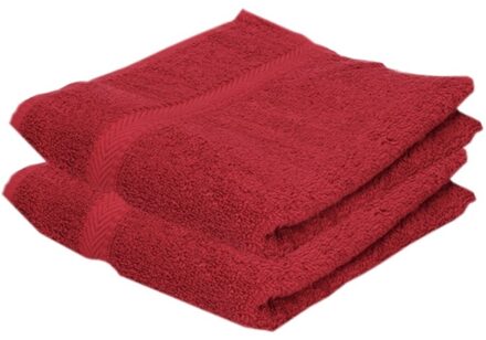 2x Voordelige badhanddoeken rood 70 x 140 cm 420 grams