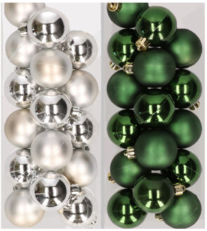 32x stuks kunststof kerstballen mix van zilver en donkergroen 4 cm - Kerstbal Zilverkleurig