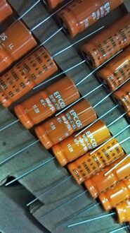 4 STUKS EPCOS B41691 40V 1000UF 16X39MM SIKOREL 125 graden 40V1000UF B41691A7108Q 7 1000 UF/40 V LL 1000UF40V