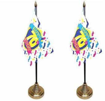4x stuks 70ste verjaardag tafelvlaggetjes 10 x 15 cm met standaard