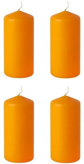 4x stuks stompkaarsen oranje 15 cm