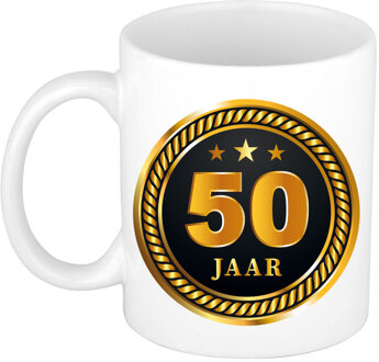 50 Jaar Cadeau Mok / Beker Medaille Goud Zwart Voor Verjaardag/ Jubileum - Cadeau 50 Jaar Getrouwd - Feest Mokken Multikleur