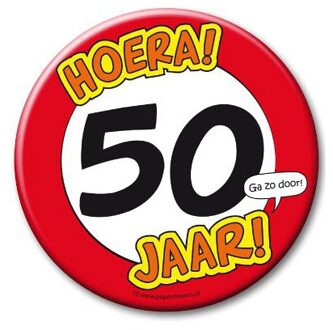 50 jaar XXL formaat verjaardag feest button - dia 10 cm - Fopartikelen Multikleur