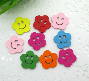 50 stks Gemengde Hout Smlie Gezicht Naaien Knoppen Voor Kinderkleding Scrapbooking Decoratieve Botones Handwerk DIY Accessories10
