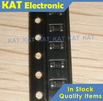 50 Stks/partij UDZV4.3B UDZV4.7B UDZV5.1B UDZV5.6B UDZV6.2B UDZV6.8B UDZV7.5B UDZV8.2B Markering 82 92 A2 C2 E2 F2 H2 J2 Zener diode UDZV6.2B E2 50stk