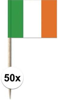 50x Cocktailprikkers Ierland 8 cm vlaggetje landen decoratie - Houten spiesjes met papieren vlaggetje - Wegwerp prikkertjes