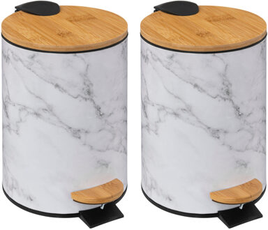 5five Prullenbak/pedaalemmer Marmer look - 2x - wit - 3 liter - metaal/bamboe - 17 x 25 cm