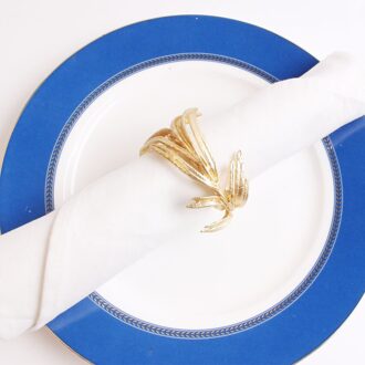 6 Stks/partij Fall Leaves Servetringen Goud Zilver Doop Bangle Metal Servet Houder Huwelijksgeschenken Doop Shower Party Decor 1