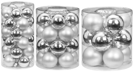 62x stuks glazen kerstballen elegant zilver mix 4, 6 en 8 cm glans en mat - Kerstbal Zilverkleurig