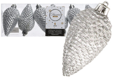 6x Kunststof dennenappel kerstballen glitter zilver 8 cm kerstboom versiering/decoratie - Kersthangers Zilverkleurig