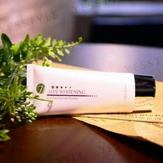 7 Days Whitening Soap-Free Moisture Cleanser 100ml