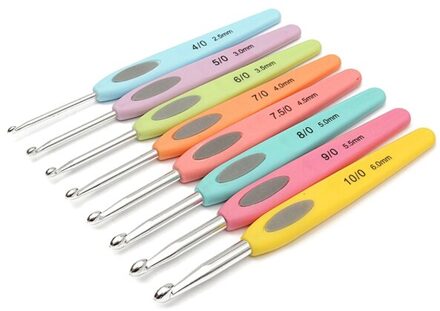 8 stuks Kleurrijke Zachte Plastic Handvat Alumina Haaknaalden Breinaalden Set