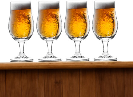 8x Glazen voor speciaalbier 18 cm - Bierglazen Transparant