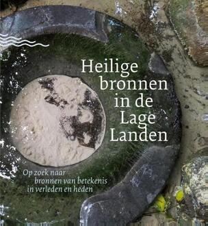 A3 Boeken Heilige bronnen in de lage landen - Boek Linda Wormhoudt (9491557092)