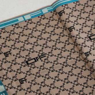 Accessoires Off White Monogram Deken in Camel Bruin