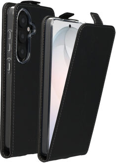 Accezz Flipcase voor de Samsung Galaxy S26 - Zwart