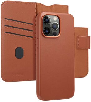 Accezz Leather Bookcase 2-in-1 met MagSafe voor de Apple iPhone 15 Pro Max - Sienna Brown Bruin