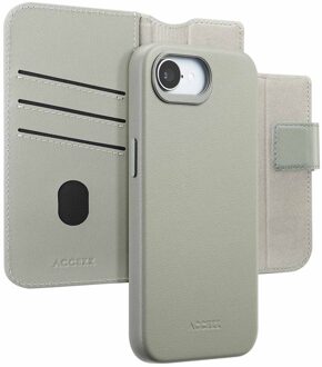 Accezz Leather Bookcase 2-in-1 met MagSafe voor de Apple iPhone 17e / 16e - Light Grey Grijs