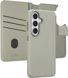 Accezz Leather Bookcase 2-in-1 met MagSafe voor de Samsung Galaxy S26 - Light Grey Lichtgrijs