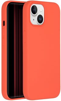 Accezz Liquid Silicone Backcover iPhone 15 Telefoonhoesje Oranje