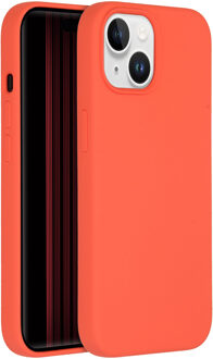Accezz Liquid Silicone Backcover iPhone 15 Telefoonhoesje Oranje