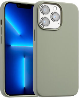 Accezz Liquid Silicone Backcover met MagSafe voor de Apple iPhone 13 Pro - Cooper Green Groen