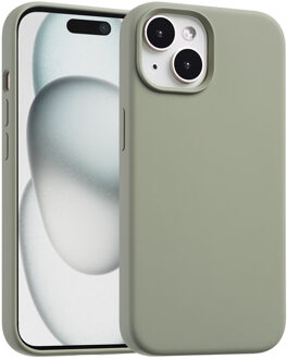 Accezz Liquid Silicone Backcover met MagSafe voor de Apple iPhone 15 - Cooper Green Lichtgroen