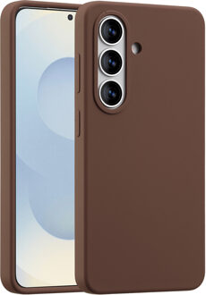 Accezz Liquid Silicone Backcover met MagSafe voor de Samsung Galaxy S26 - New Tea Brown Bruin