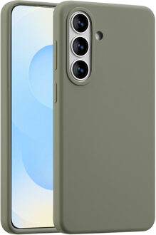 Accezz Liquid Silicone Backcover met MagSafe voor de Samsung Galaxy S26 Plus - Cooper Green Groen