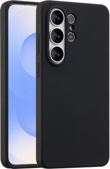 Accezz Liquid Silicone Backcover met MagSafe voor de Samsung Galaxy S26 Ultra - Zwart