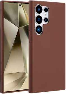 Accezz Liquid Silicone Backcover met MagSafe voor Samsung Galaxy S24 Ultra Telefoonhoesje Bruin