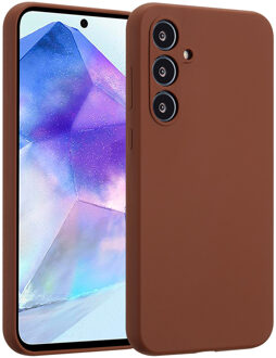 Accezz Liquid Silicone Backcover voor de Samsung Galaxy A55 - New Tea Brown Bruin