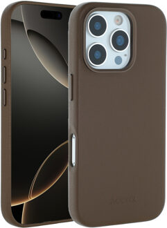 Accezz MagSafe Leather Backcover voor de Apple iPhone 16 Pro - Coffee Brown Donkerbruin
