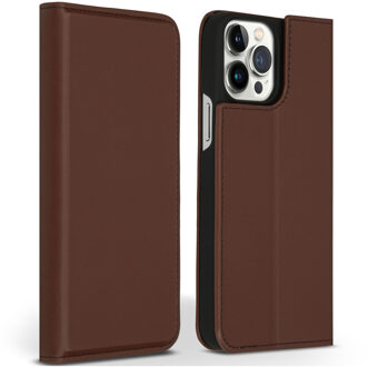 Accezz Premium Leather Slim Book Case voor Apple iPhone 13 Pro Max Telefoonhoesje Bruin