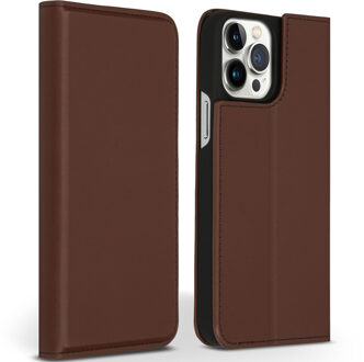 Accezz Premium Leather Slim Book Case voor Apple iPhone 13 Pro Max Telefoonhoesje Bruin