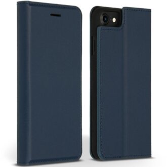 Accezz Premium Leather Slim Book Case voor Apple iPhone SE (2022 / 2020) / 8 / 7 / 6(s) Telefoonhoesje Blauw