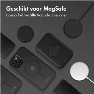 Accezz Rugged Frosted met MagSafe voor Apple iPhone 16 Pro Telefoonhoesje Zwart