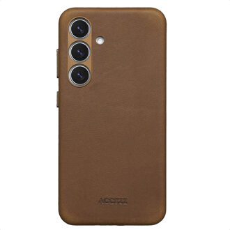 Accezz Vintage Leather Magsafe Backcover voor de Samsung Galaxy S25 / S24 - Tabacco Cognac
