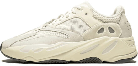 adidas Yeezy Boost 700 v1 analog - maat 41 1/3 Beige