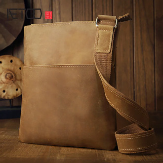 AETOO Handmade Crazy Horse leather men's bag, men's leather simple retro shoulder bag, leather men's messenger bag