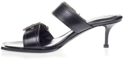 Alexander McQueen Dubbele Gespsandalen van Leer Stijlnaam Zwart