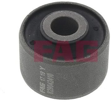 Alfa Romeo Draagarmrubber 829042410