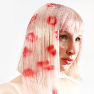 Alice - Alice On The Roof