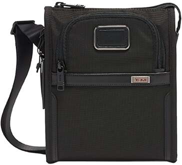 Alpha Pocket Bag Small black Herentas Zwart - H 24 x B 20.5 x D 4