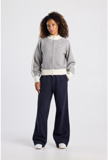 America Today Kally Grijs - M