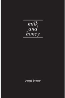 Andrews Mcmeel Milk and Honey - Boek Rupi Kaur (1449496369)